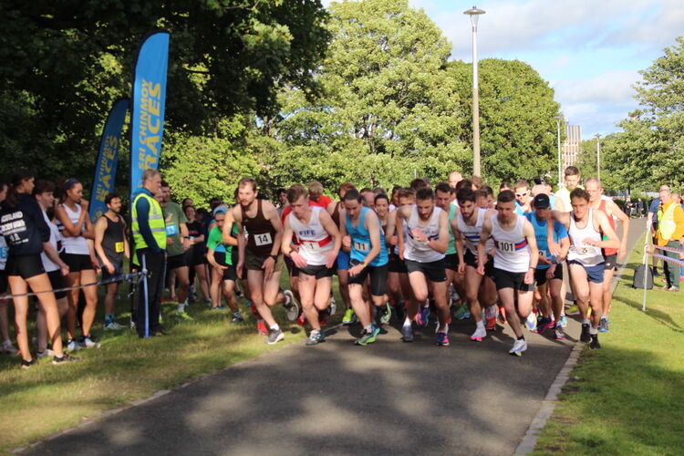 Sri Chinmoy 3 x 1 mile relays Wed 6 July 2022 The Meadows, Edinburgh