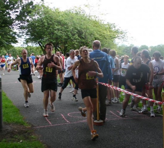 Edinburgh - Self Transcendence 3 x 1 mile Relays - Wed 28 July